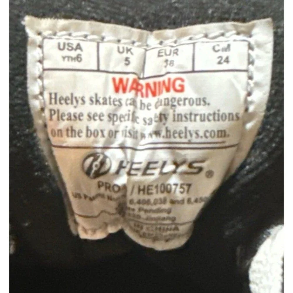Heelys Pro 20 GR8 Roller Shoes Youth 6 Black Red Skate Sneakers Wheels Installed